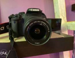 Selling Canon 700D with 18-55 mm lens