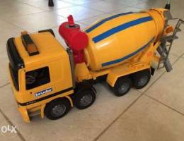 Bruder cement mixer truck