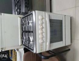 4 Burners Gas cooking range very good cond...