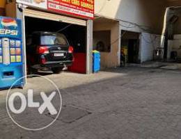 Car polishing and intercleaning shop