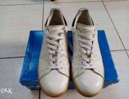 Rare gum sole original leather addidas sta...