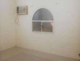 One room available in a 2bedroom flat.