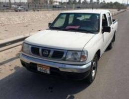 Nissan Pickup 2005 Fuel White