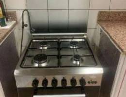 A 4 burner cooking range from GLEMGAS.