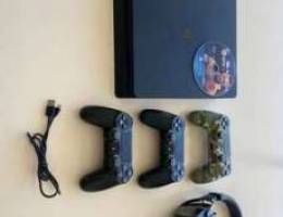 PlayStation 4 1TB 150BHD (Negotiable )