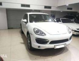 Porsche Cayenne S 2013 (White)