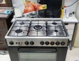 WestPoint Cooking Range 5 burners in new c...