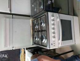 Cooking range 4 burner good condition