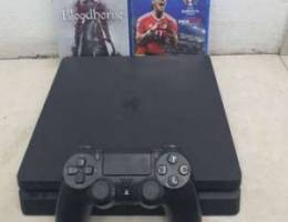 Pa4 slim 1tb with 2 games one gear n all c...