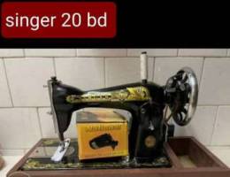 singer sewing machine very good condition