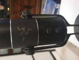 Razer Siren microphone with case and all w...