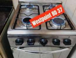 Westpoint cooking range 4 burner in good c...