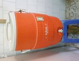 Igloo Water Cooler - 10 Gallon (38 litre)