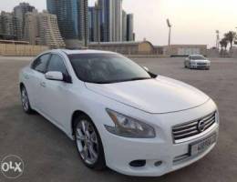 Maxima 2012 Full Option just 96000km low m...