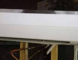 Window ac split ac for sale good condition...