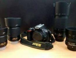 Nikon d5500 with 4 lenses, battery, charge...