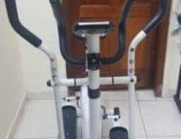 Techno Gear new Cross Trainer just few mon...