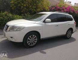 Nissan Pathfinder SL 2015 model