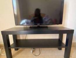 Samsung LED TV 32 inches with Free TV benc...