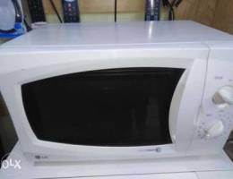 LG microwave 20litre 12bd working perfectl...