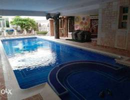 stunning 6 bedroom villa close to ksa