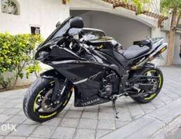 yzf R1