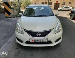 Nissan tiida 2016