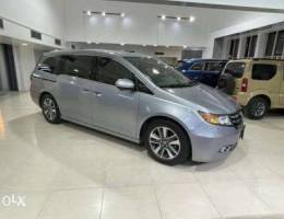 Honda Odyssey 2016 (Silver)