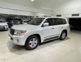 Toyota Land Cruiser GX-R 2015 (White)