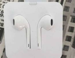 apple or headset EarPods