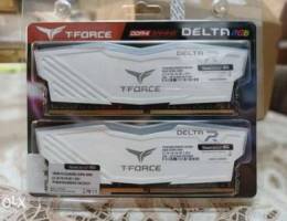 16GB RAM DDR4 RGB Delta White