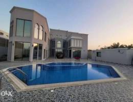 Luxurious 5 bedroom villa for sale