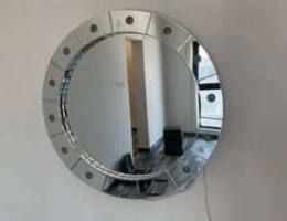 Large Mirror with bulbs