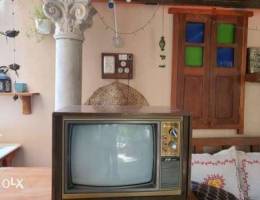 Antique tv