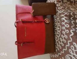 Michael kors barrel bag and wallet