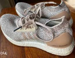 Adidas Woman Ultraboost Running/Sneakers