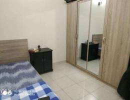 1 F/F spacious Room + bathroom in juffair ...