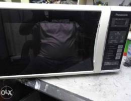 Panasonic digital microwave 25litre neat a...