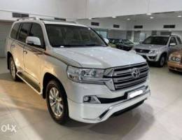 Toyota Land Cruiser GX-R 2018 (White)