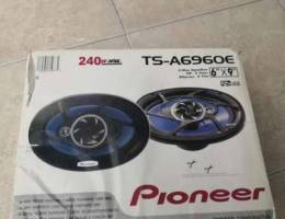 Pioneer 240 watts speaker brand new