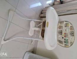 High chair for feeding kids