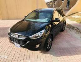 Hyundai Tuscan 2014 full option low mileag...