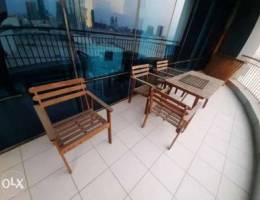 4 Chair and table for sale.. outdoor garde...