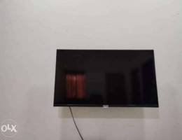 BHD 50, TCL 40 Inch Smart LED TV