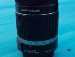 Canon zoom lens EF-S 55-250mm 1:4-5.6 IS