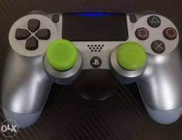 PS4 dual wireless controller