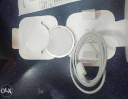 Iphone original wireless charger new