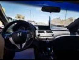 Selling honda accord 2008 prcie 1800 negot...