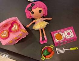 lalaloopsy doll + kitchen