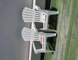 garden chairs - 4 nos